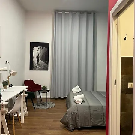 לינה וארוחת בוקר Mafalda - נאפולי